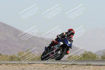 media/Dec-01-2025-Moto Forza (Mon) [[2daa91e15f]]/2-Intermediate Group/Session 2 Turn 9 Entry/